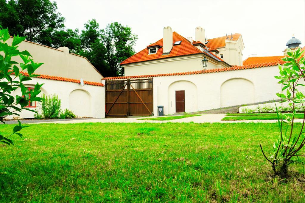 Garden Residence Prague Castle Kültér fotó